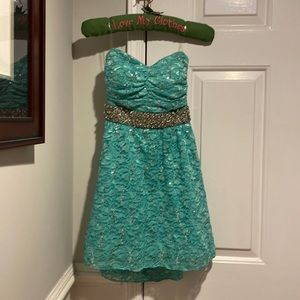 BEAUTIFUL bling dress!